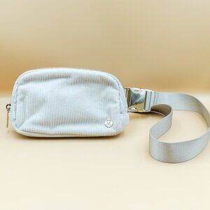 Everywhere Belt Bag 1L  *Corduroy - Bone